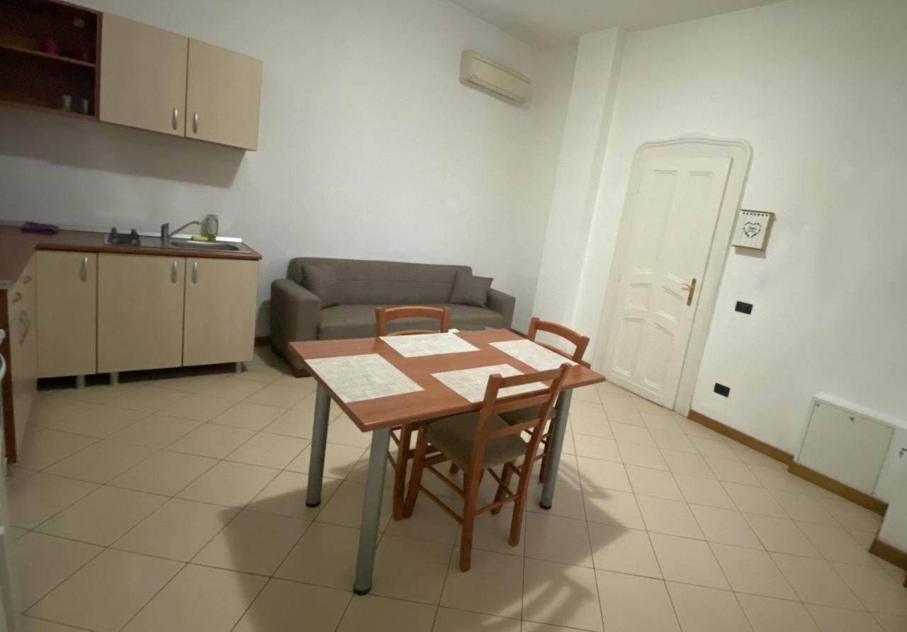 Apartamento Apartament Piata Victoriei Timisoara Exterior foto